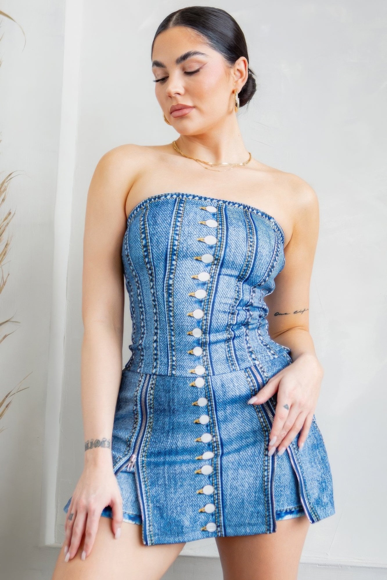 {{title}} - {{product-type}} for women from {{shop-name}}