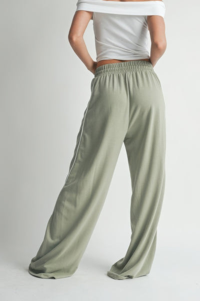 {{title}} - {{product-type}} for women from {{shop-name}}