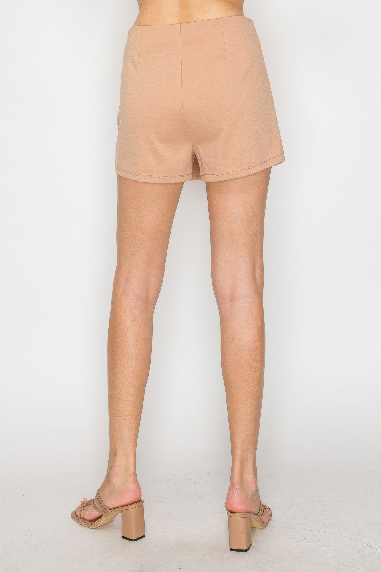 {{title}} - {{product-type}} for women from {{shop-name}}