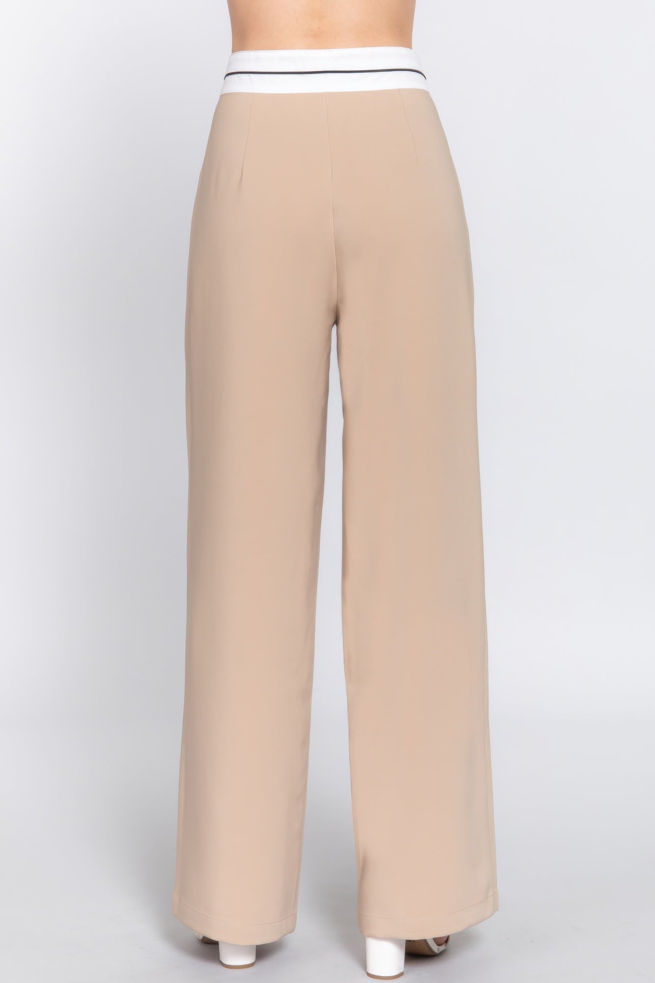 {{title}} - {{product-type}} for women from {{shop-name}}