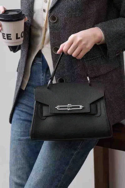 {{title}} - {{product-type}} for women from {{shop-name}}