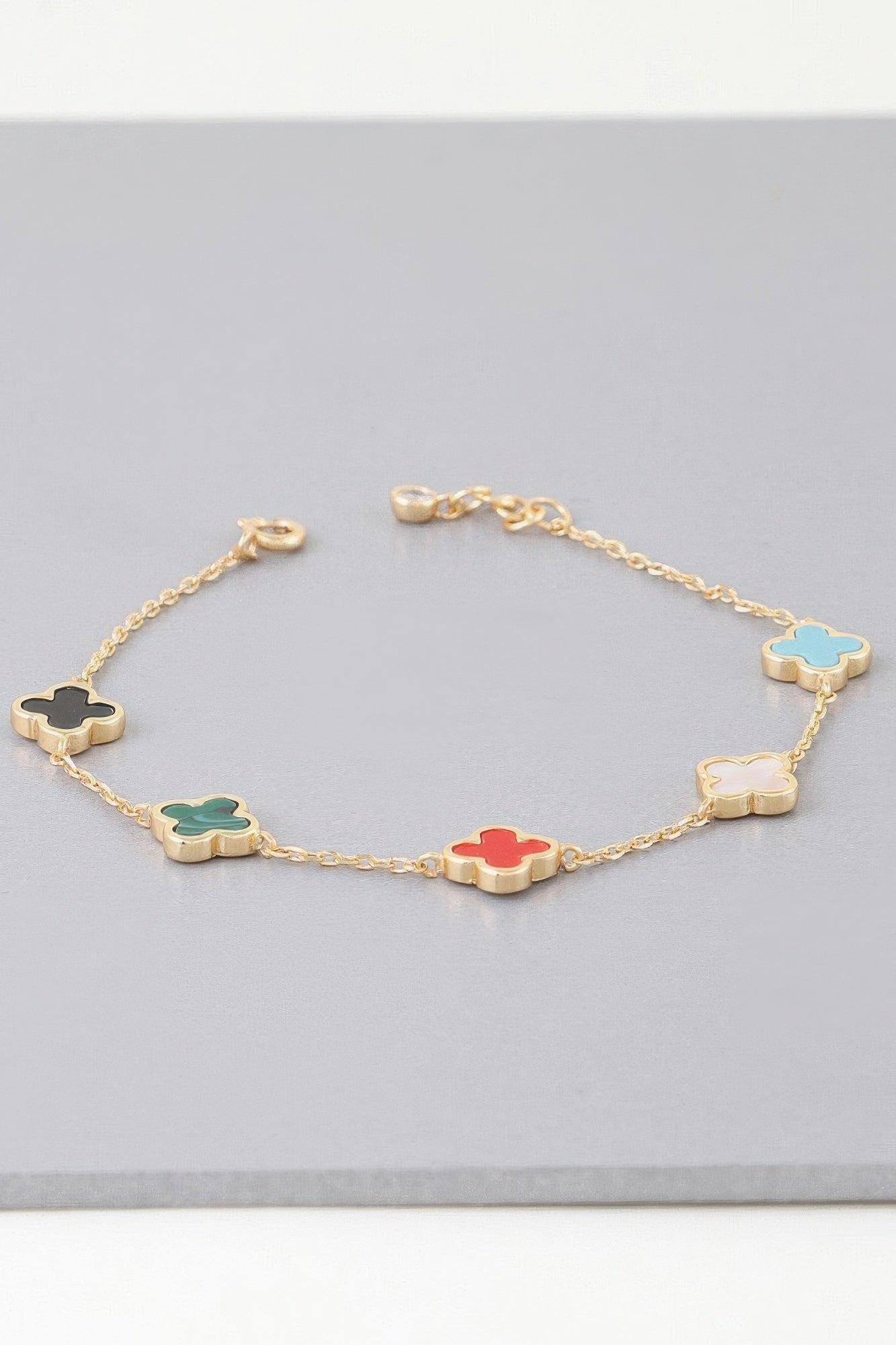 {{title}} - {{product-type}} for women from {{shop-name}}