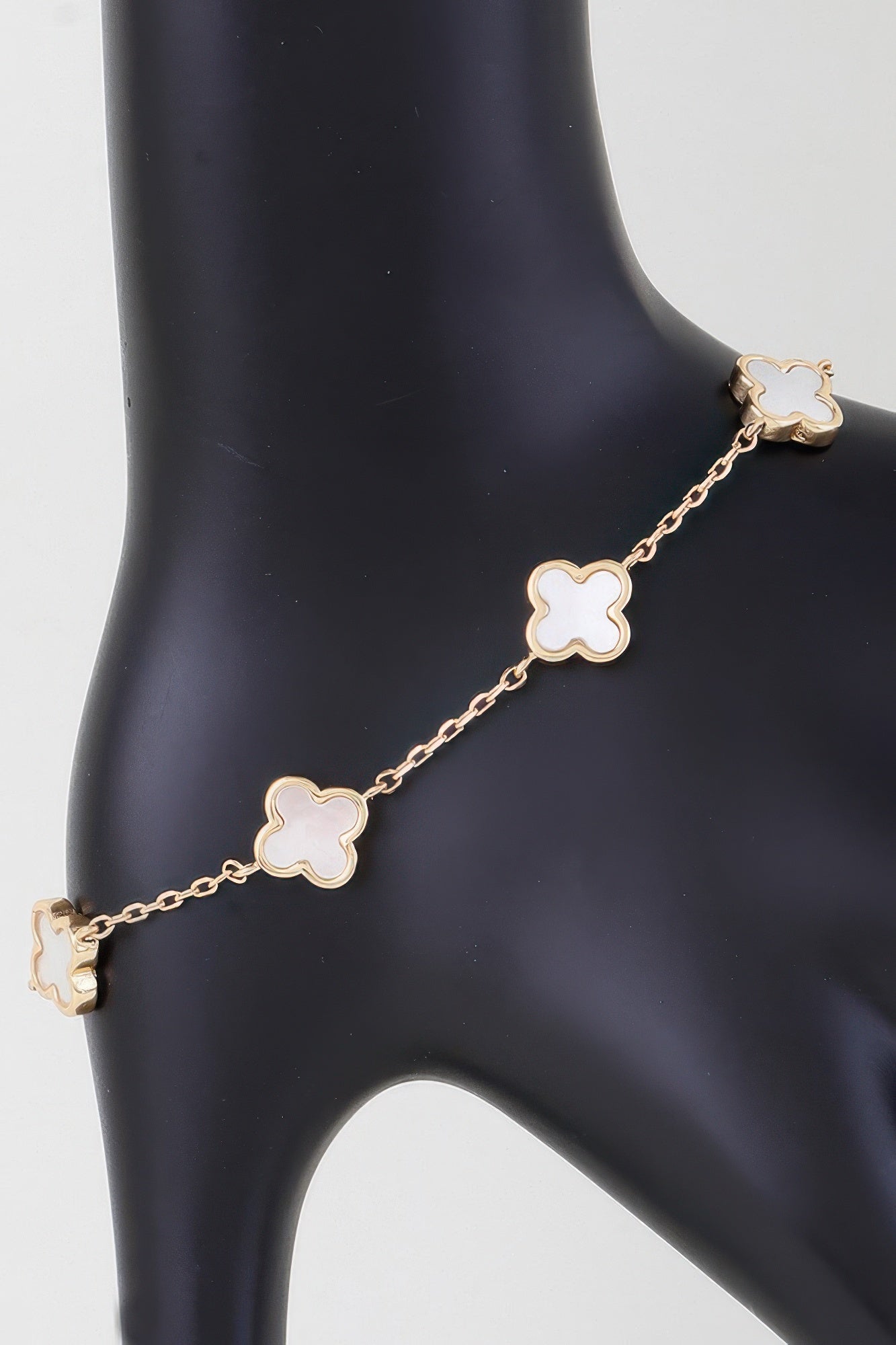 {{title}} - {{product-type}} for women from {{shop-name}}