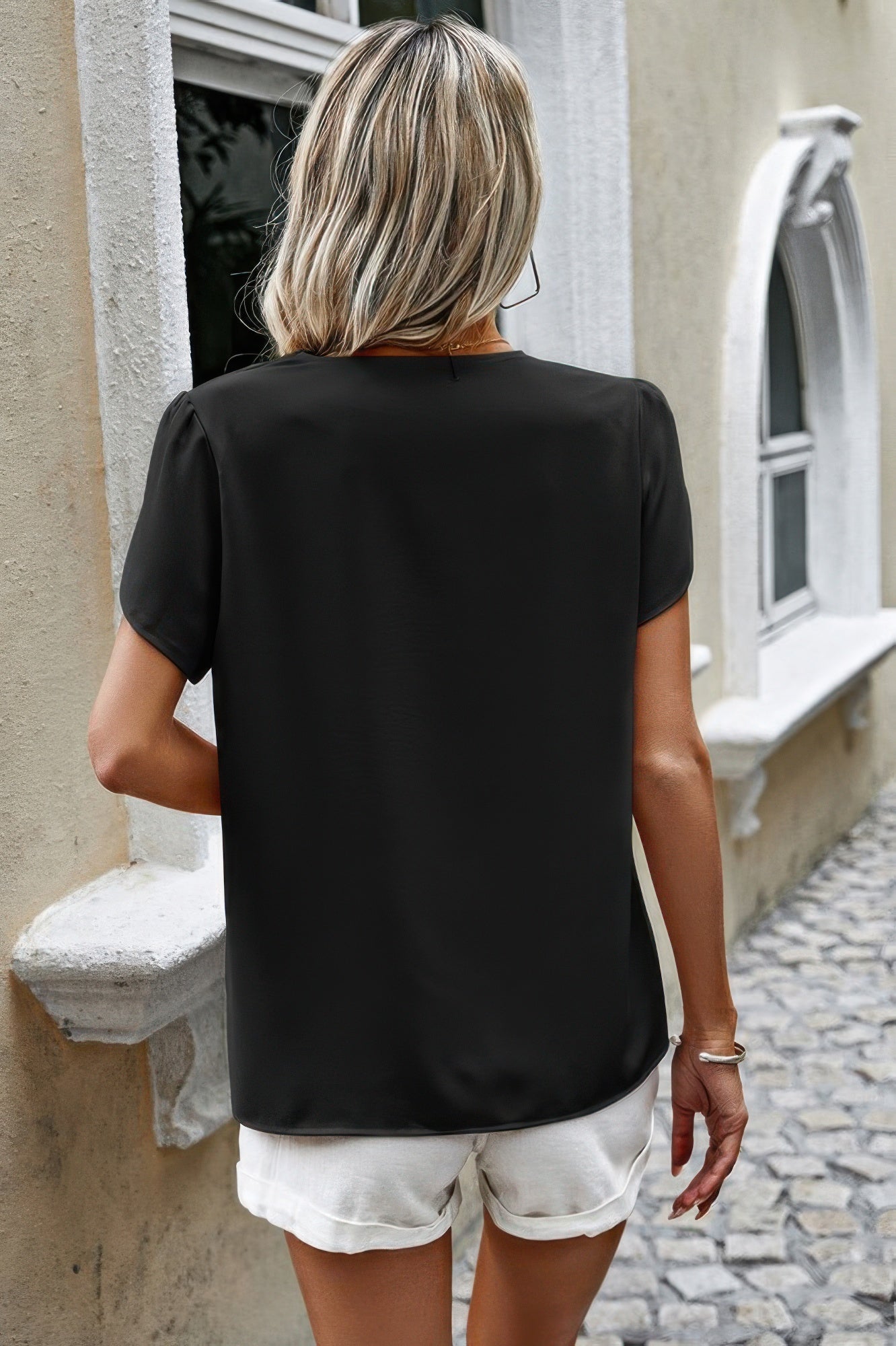{{title}} - {{product-type}} for women from {{shop-name}}