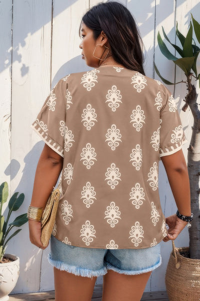 Plus size khaki V-neck blouse with all-over print and short sleeves