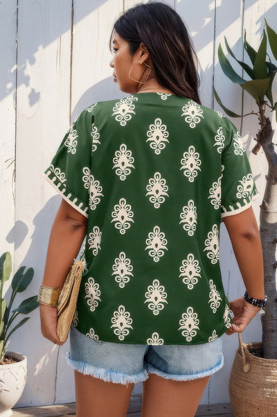 Olive green plus size V-neck printed blouse with short sleeves and loose fit