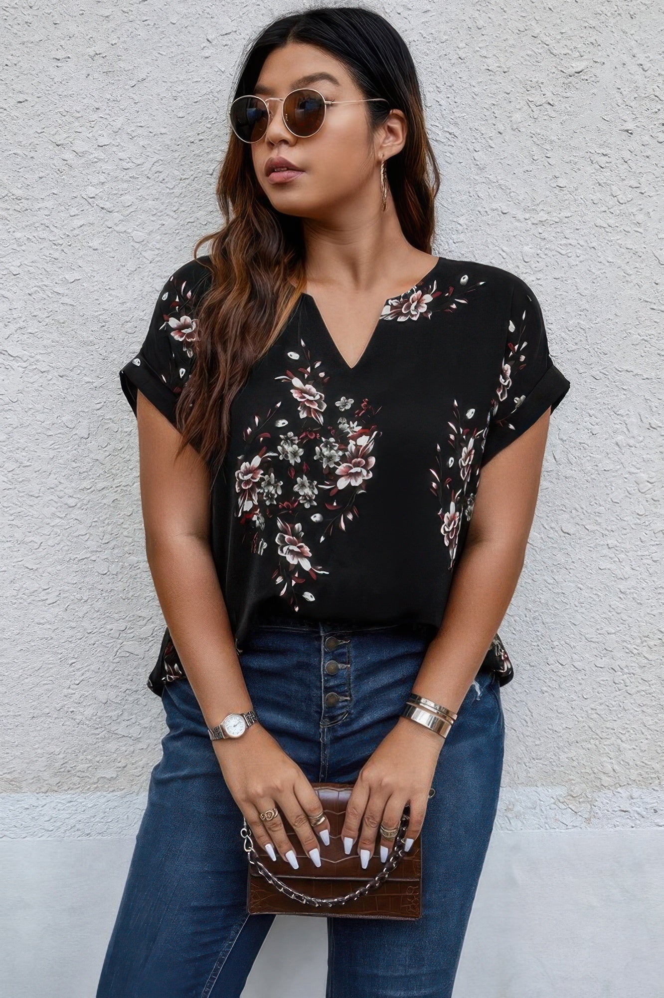 Plus Size Floral Print V-Neck Loose Blouse in Black – Lightweight Casual Summer Top