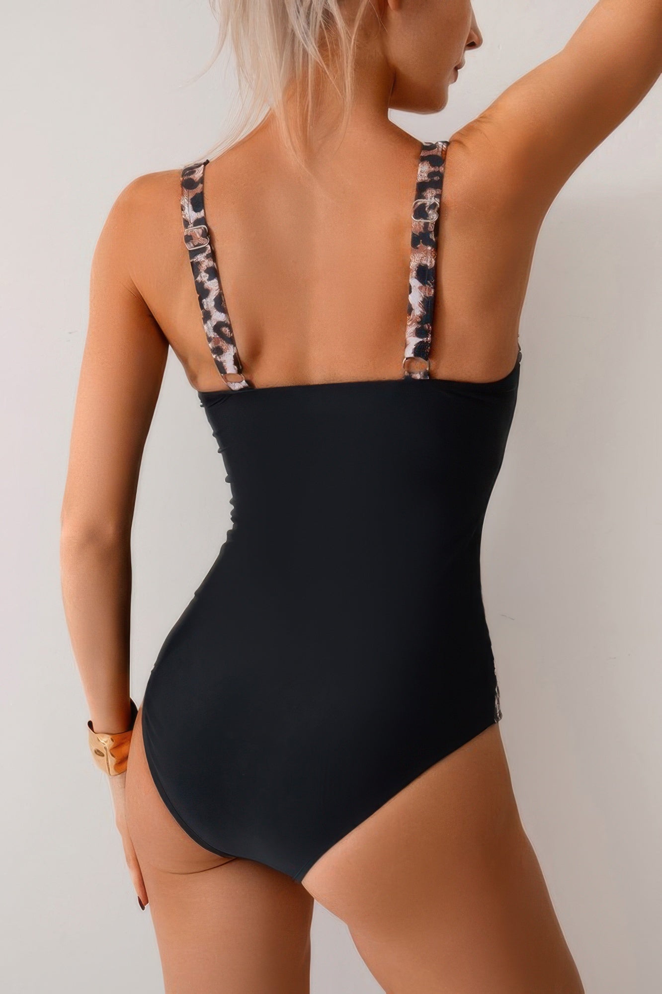 {{title}} - {{product-type}} for women from {{shop-name}}