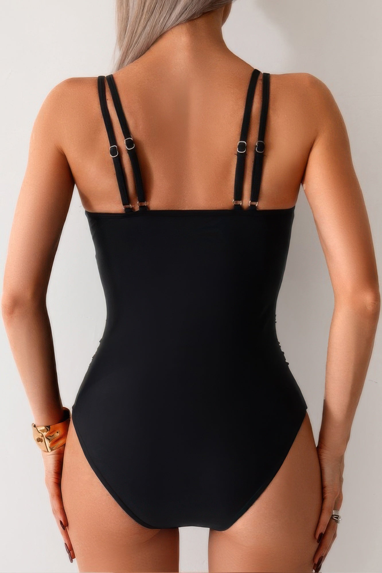 {{title}} - {{product-type}} for women from {{shop-name}}
