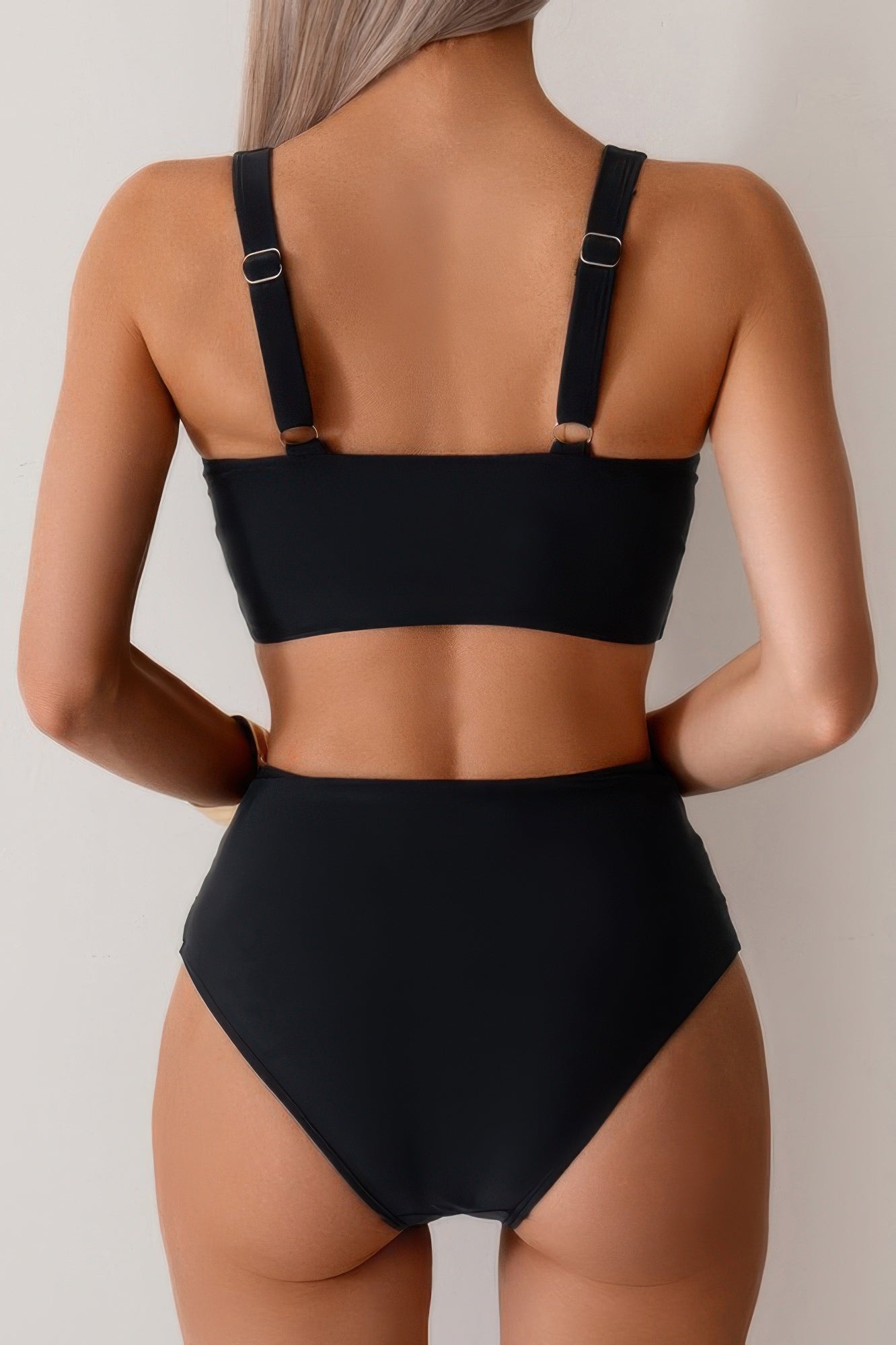 {{title}} - {{product-type}} for women from {{shop-name}}
