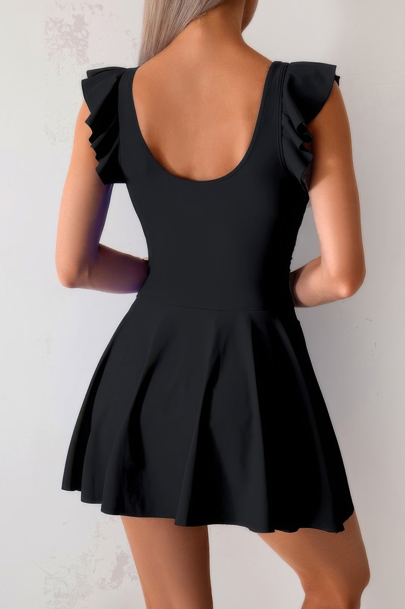 {{title}} - {{product-type}} for women from {{shop-name}}
