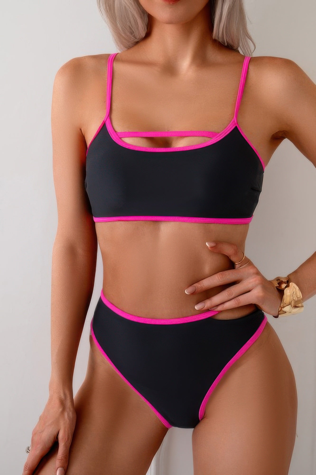 {{title}} - {{product-type}} for women from {{shop-name}}
